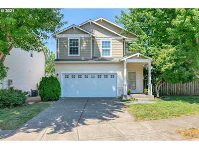 5018 NE Schoeler Cir Hillsboro, OR 97124
