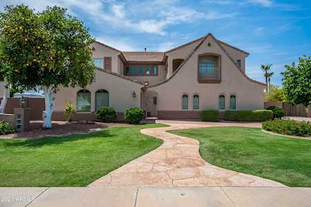 3945 E Fairfield Circle Mesa, AZ 85205