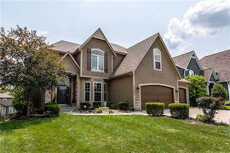 22503 W 56th St Shawnee, KS 66226