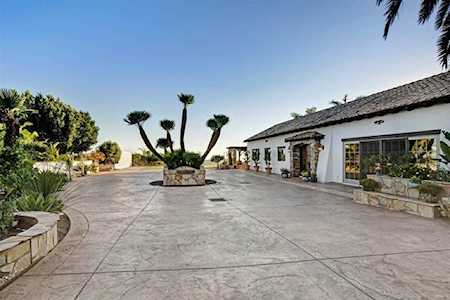 2296 Sunshine Mountain Road San Marcos, CA 92069