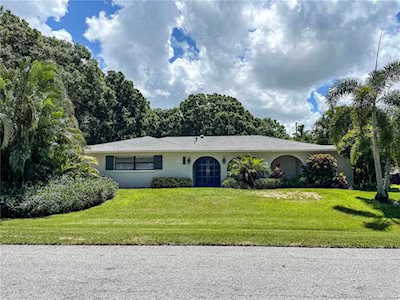 802 Sandpiper Ln Nokomis, FL 34275