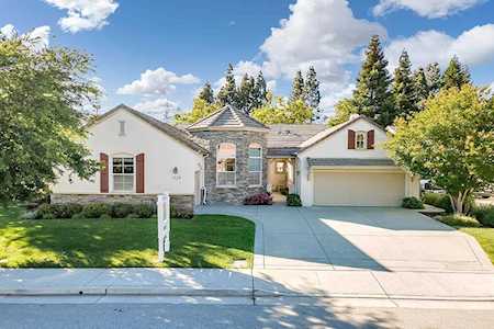 1925 Domaine Drive Morgan Hill, CA 95037