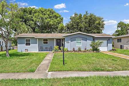 1324 W Wellington Dr Deltona, FL 32725