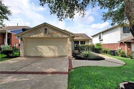 1235 Miss Allisons WAY Pflugerville, TX 78660