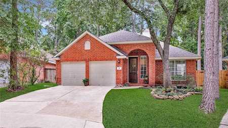 147 Avonlea Ct The Woodlands, TX 77382