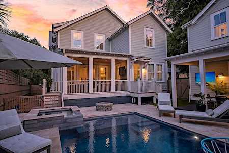 105 Ellis St Mount Pleasant, SC 29464