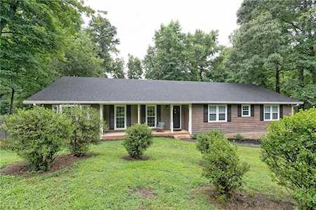 4569 Glenforest Dr NE Roswell, GA 30075