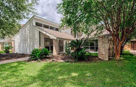 15606 Pebble Bend Dr Houston, TX 77068