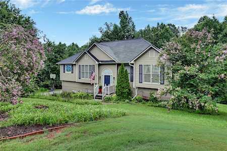 110 Yellowstone Ln Powder Springs, GA 30127