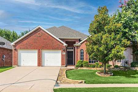2804 Thorncreek Lane Fort Worth, TX 76177