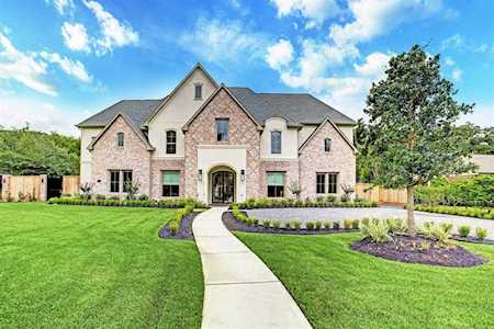 5658 Candlewood Dr Houston, TX 77056