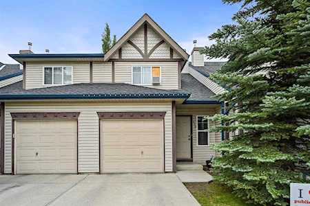 410 Country Village Cape NE Calgary, AB T3K 5X4