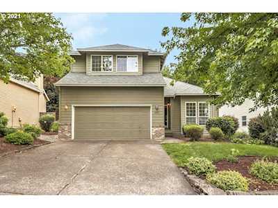 10743 NW Harding Ct Portland, OR 97229