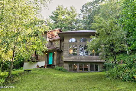 3 Gilbert Rd Egremont, MA 01230