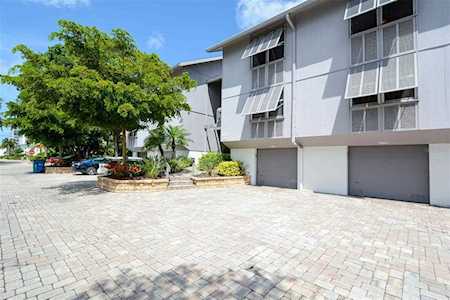 1221 E Peppertree Dr #226 Sarasota, FL 34242