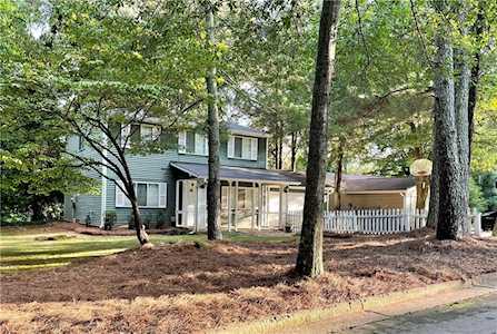 175 Worthington Hills Trace Roswell, GA 30076