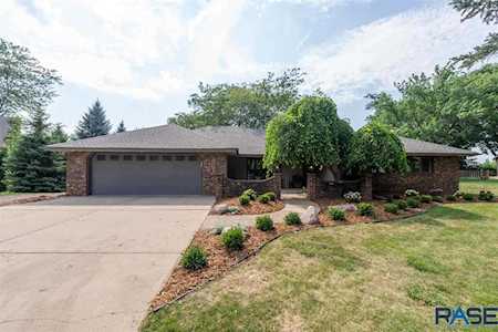 4501 S Vista Ln Sioux Falls, SD 57105