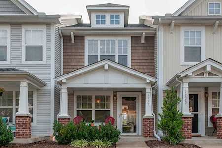 3297 Harpeth Springs Dr Nashville, TN 37221