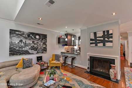 929 E Washington St #3 Louisville, KY 40206