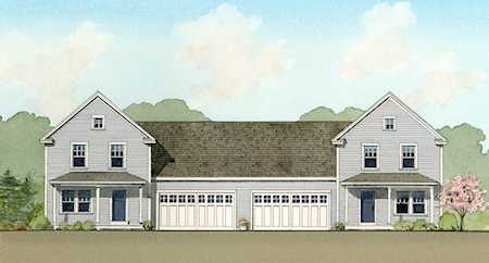 76 Falcon Crest Dr Gorham, ME 04038