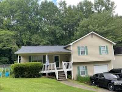 106 Brookside Dr Dallas, GA 30132