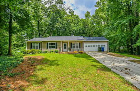 4420 Branchwood Ct Loganville, GA 30052