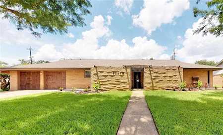 11110 Hazelhurst Dr Houston, TX 77043