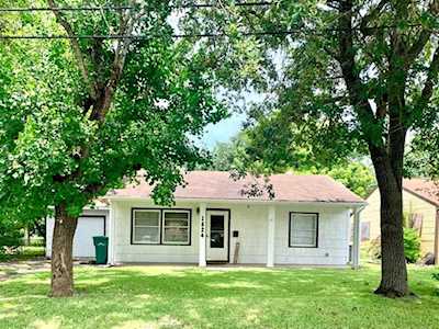 1824 Dalian St La Marque, TX 77568