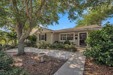 732 22nd Ave N St. Petersburg, FL 33704