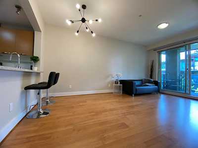 7428 Byrnepark Walk #304 Burnaby, BC V3N 0B4