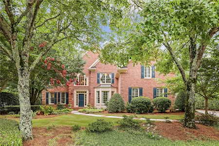 4880 Riverlake Dr Peachtree Corners, GA 30097