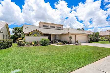 10122 Canoe Brook Circle Boca Raton, FL 33498