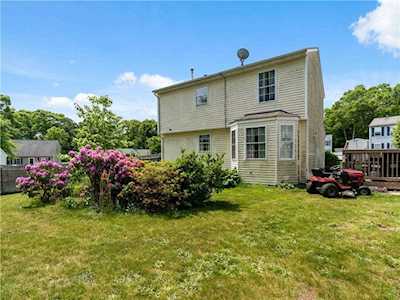 129 Peaked Rock Rd South Kingstown, RI 02879