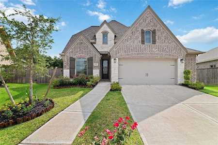 6038 Daggerwing Way Missouri City, TX 77459
