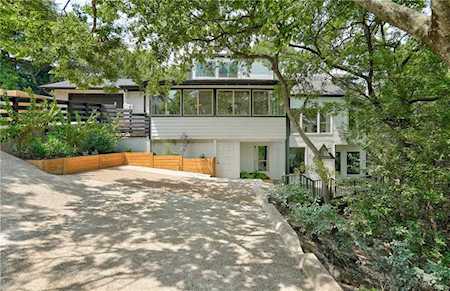 8804 Mountain Ridge DR Austin, TX 78759