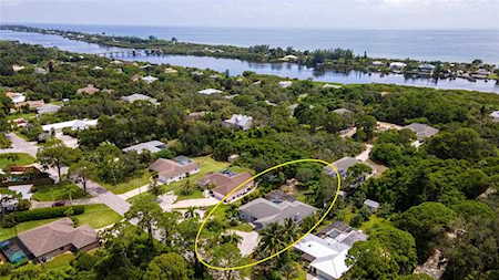 2660 Alamander Ave Englewood, FL 34223