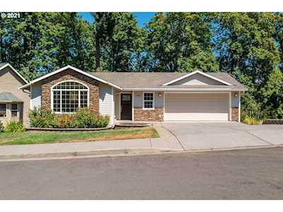 17397 Wake Robin Cir Oregon City, OR 97045