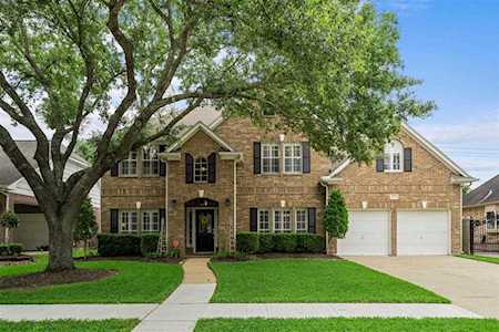 5115 White Manor Dr Pasadena, TX 77505