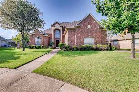 7805 Heatherbrook Court North Richland Hills, TX 76182