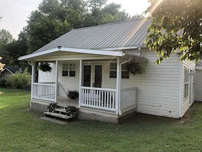 1575 Thompson Station Rd W Thompsons Station, TN 37179