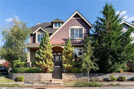 1496 29th Place NE Issaquah, WA 98029