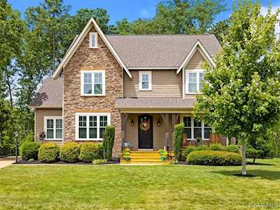 17536 Tree View Ct Moseley, VA 23120