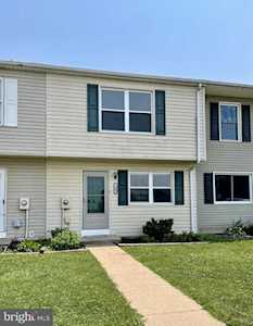 123 Grand Dr Taneytown, MD 21787