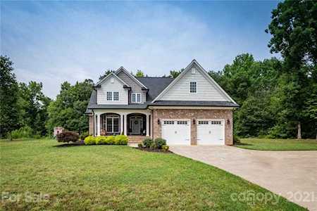 1523 Ohara Plantation Ct Dallas, NC 28034