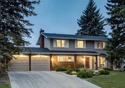 639 Willingdon Blvd SE Calgary, AB T2J 2B3