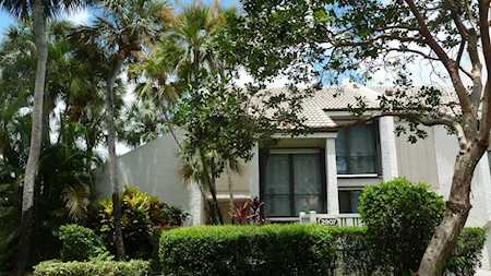 2907 Bridgewood Drive #2907 Boca Raton, FL 33434