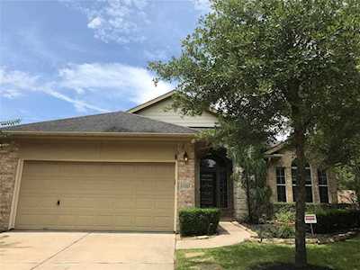 11223 English Rose Trl Missouri City, TX 77459