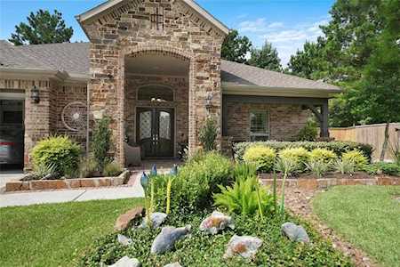122 Beautyberry Ct Montgomery, TX 77316