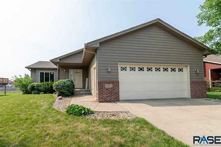 5560 S Wexford Ct Sioux Falls, SD 57106