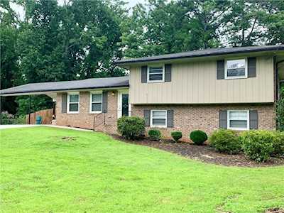 1271 Sanden Ferry Dr Decatur, GA 30033